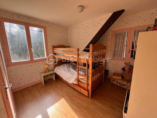 Pavillon - 144 m² - 7 pièces