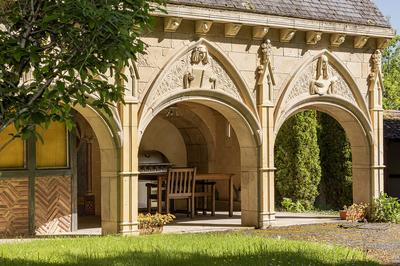 Propriété - 230 m² - 7 pièces