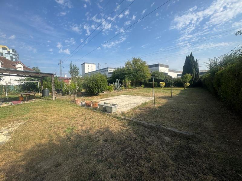 Maison - 111 m² - 4 pièces