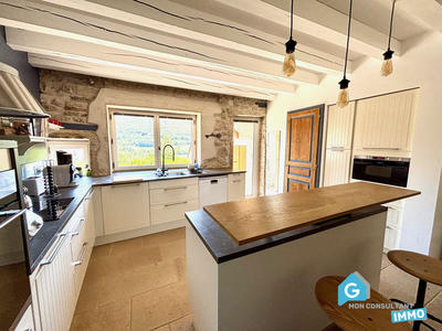 Maison ancienne - 143 m² - 6 pièces