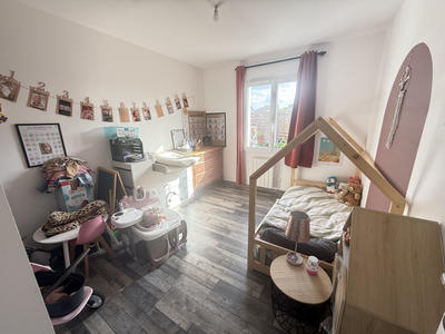 Maison - 97 m² - 4 pièces