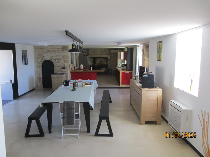 Maison - 200 m² - 7 pièces