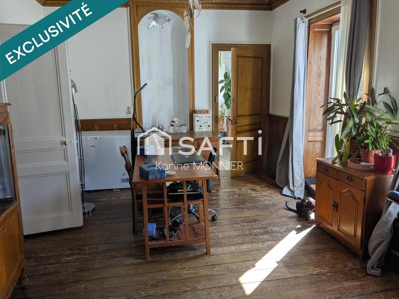 Maison - 330 m² - 12 pièces