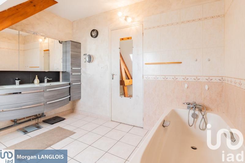 Maison - 140 m² - 7 pièces