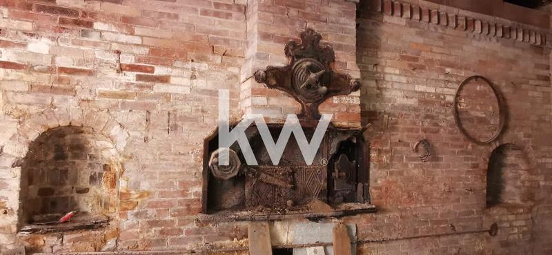 Maison - 216 m² - 8 pièces