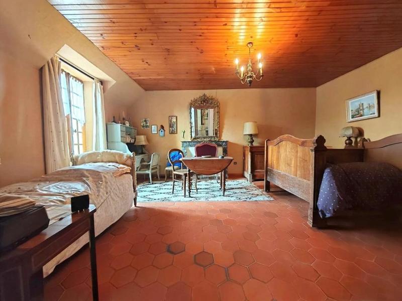 Maison - 140 m² - 6 pièces