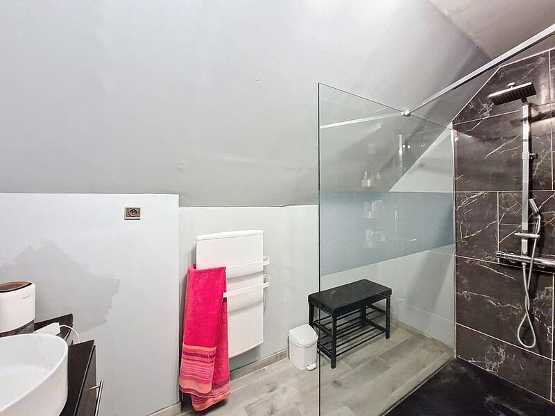 Maison - 144 m² - 8 pièces