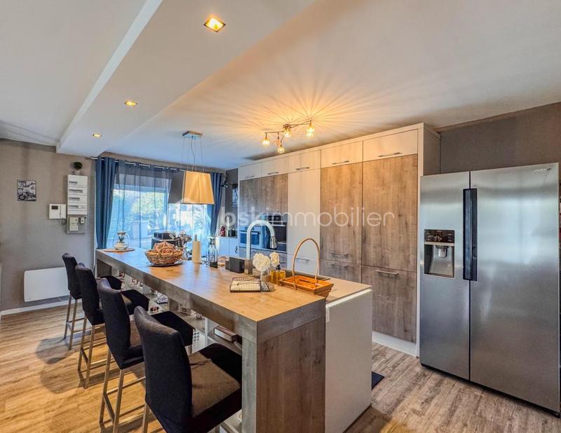 Maison - 110 m² - 4 pièces