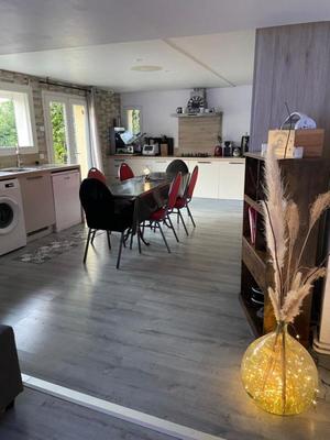 Maison - 200 m² - 7 pièces