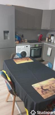 Chambre - 12 m² - 1 pièce