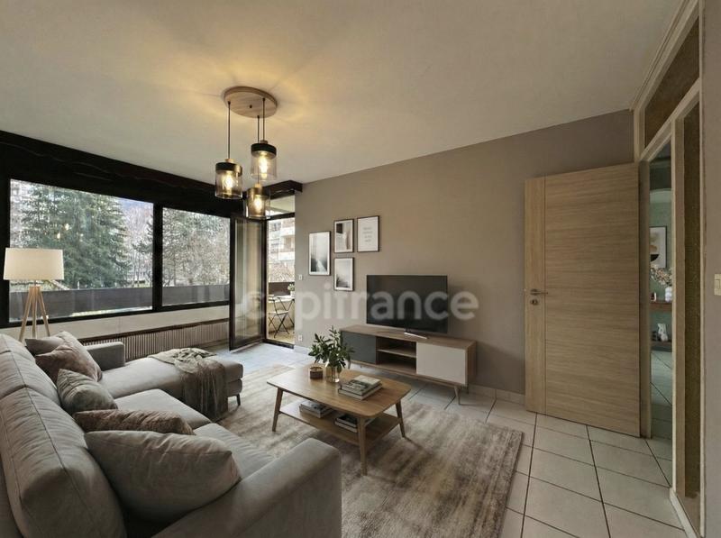 Appartement - 82 m² - 4 pièces