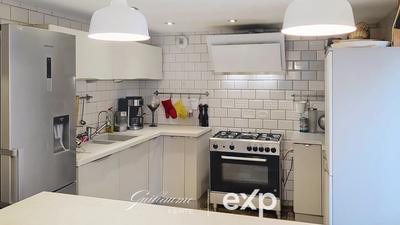 Maison traditionnelle - 192 m² - 7 pièces