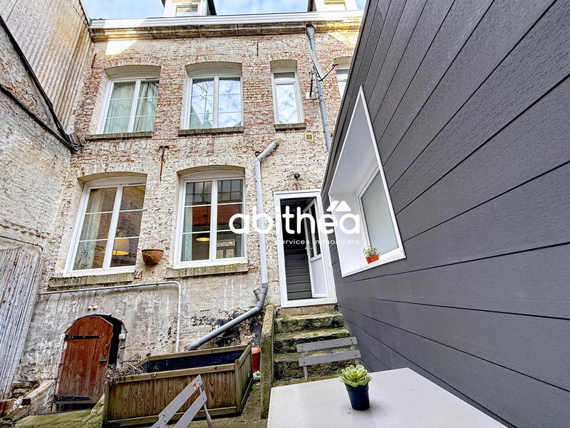 Maison - 89 m² - 5 pièces