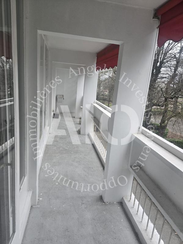 Appartement - 80 m² - 5 pièces