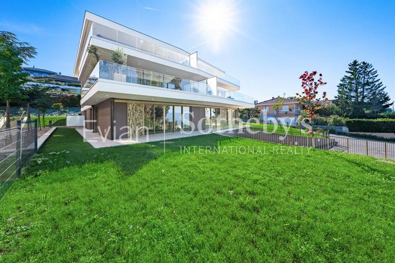 Appartement - 282 m² - 6 pièces