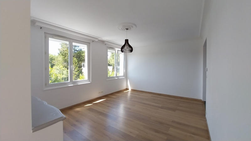 Maison - 198 m² - 8 pièces