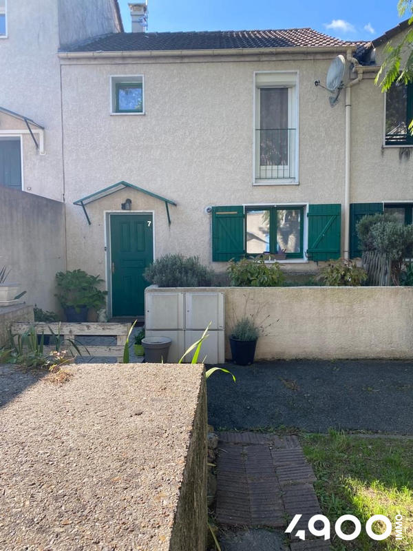 Maison - 90 m² - 5 pièces