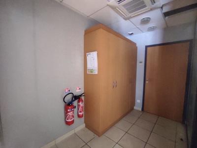 Local commercial - 56 m² - 4 pièces