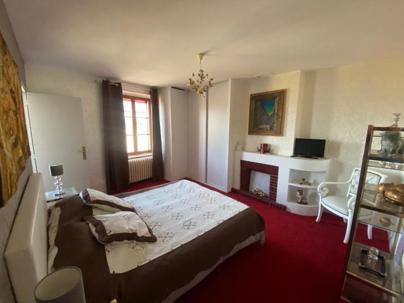 Maison de maîtres - 445 m² - 18 pièces