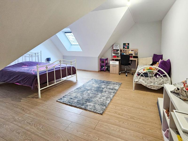 Maison - 276 m² - 8 pièces