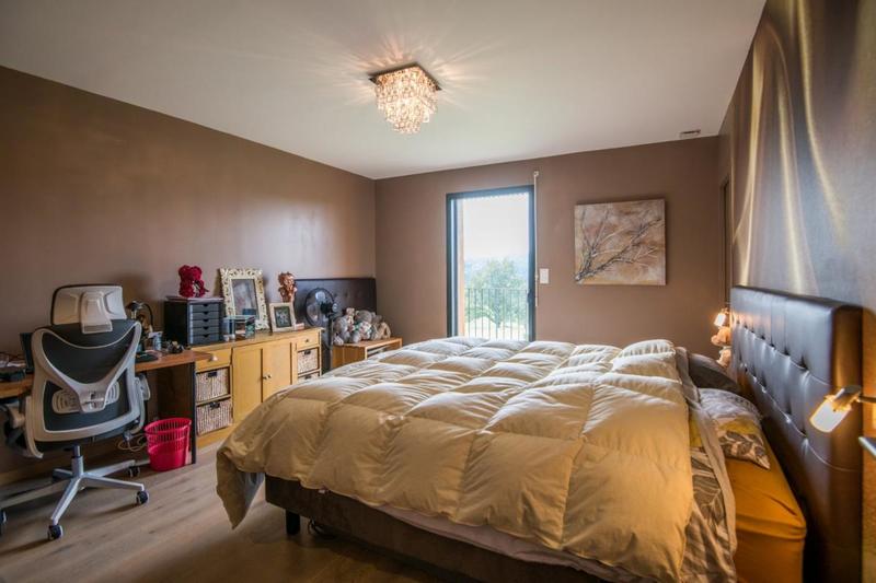 Maison - 194 m² - 5 pièces