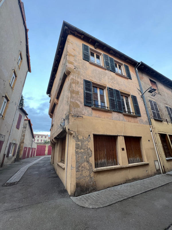 Maison - 95 m² - 6 pièces