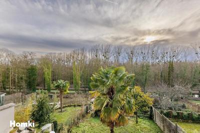 Maison - 180 m² - 6 pièces