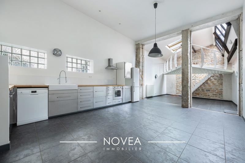 Appartement - 150 m² - 4 pièces