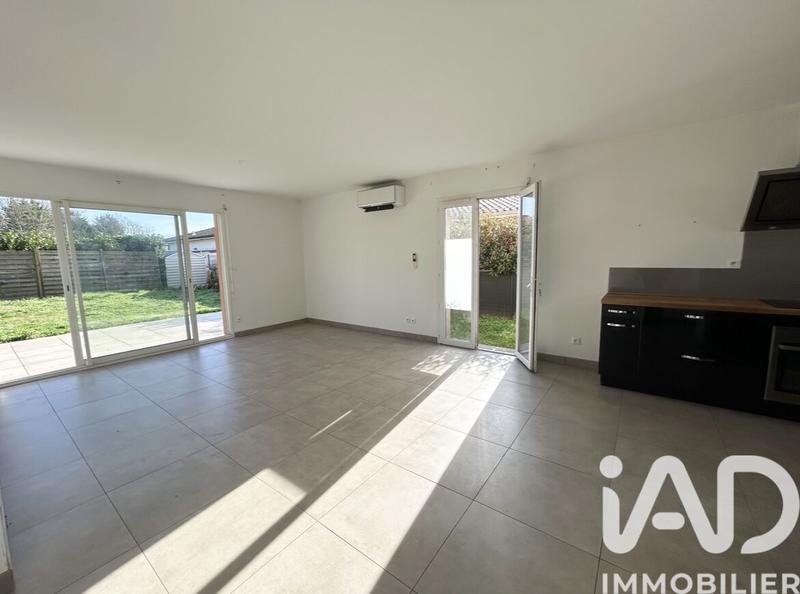 Maison - 94 m² - 5 pièces