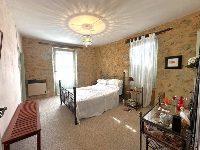 Maison traditionnelle - 117 m² - 6 pièces