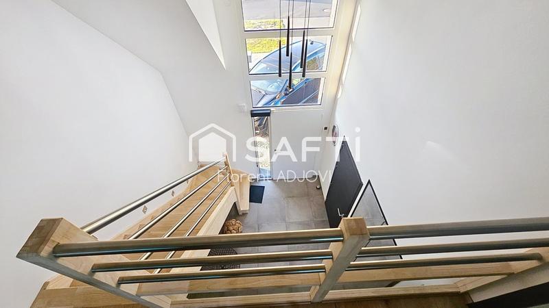 Maison - 161 m² - 5 pièces
