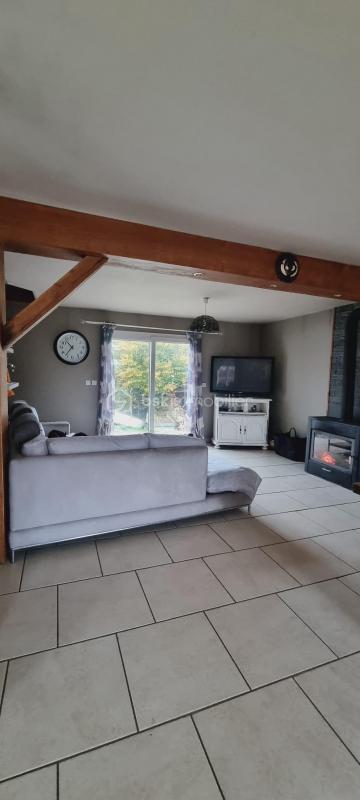 Maison traditionnelle - 137 m² - 5 pièces