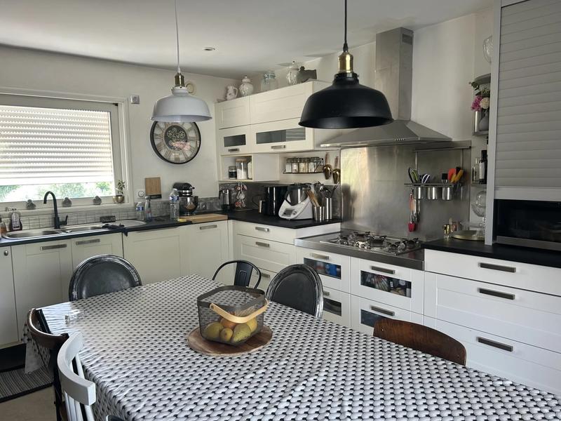 Villa - 195 m² - 6 pièces