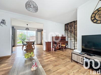 Maison - 89 m² - 5 pièces