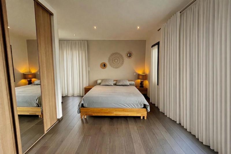 Appartement - 95 m² - 3 pièces