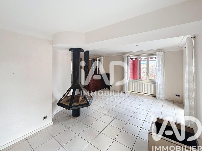 Maison - 226 m² - 8 pièces