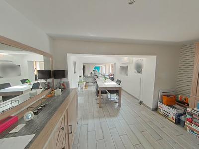 Maison - 101 m² - 5 pièces