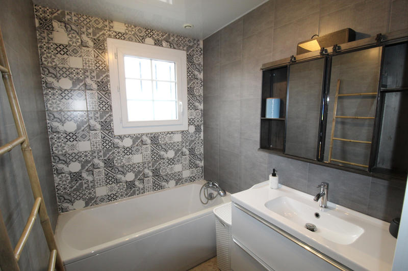 Maison - 101 m² - 5 pièces