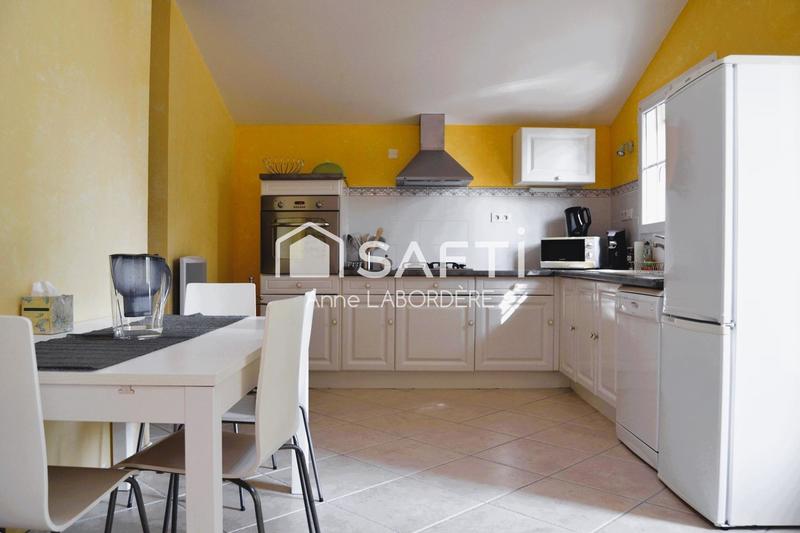 Maison - 208 m² - 8 pièces