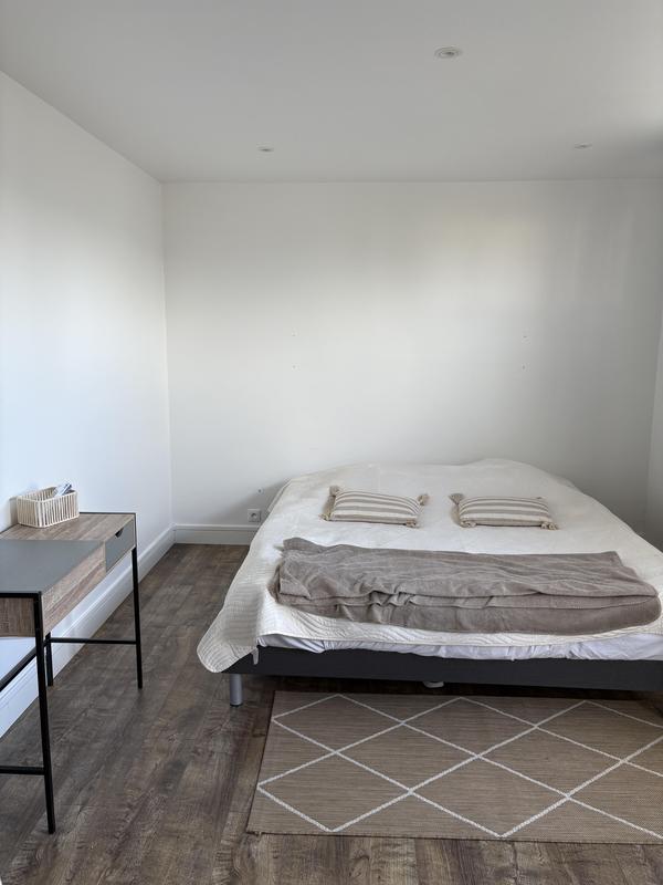 Appartement - 80 m² - 5 pièces