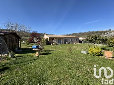 Maison - 106 m² - 6 pièces