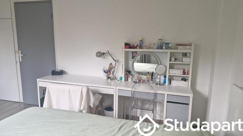 Appartement - 90 m² - 4 pièces