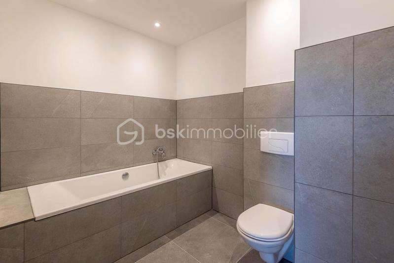 Appartement - 92 m² - 4 pièces