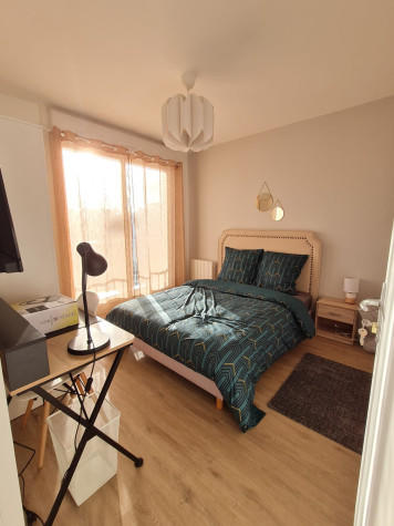 Appartement - 90 m² - 4 pièces