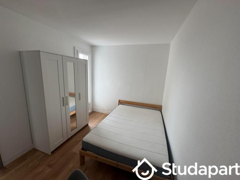 Chambre - 10 m² - 1 pièce