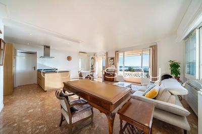 Appartement - 100 m² - 4 pièces