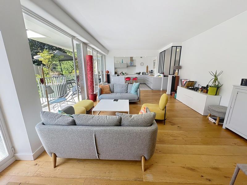 Appartement - 123 m² - 6 pièces