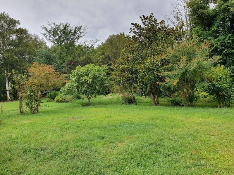 Terrain constructible - 1 300 m²