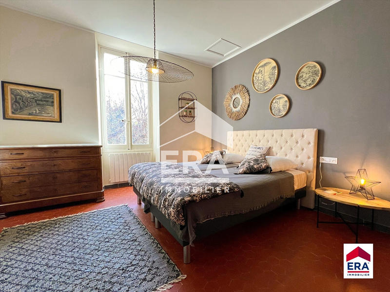 Maison - 196 m² - 5 pièces