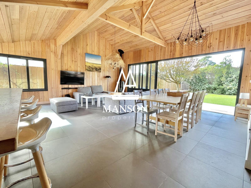 Villa - 135 m² - 8 pièces